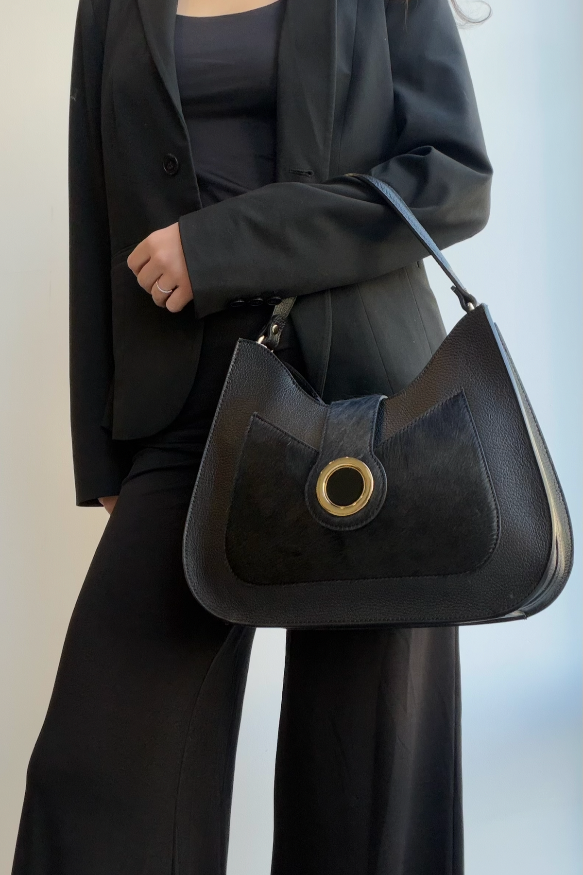 CZARNA SKÓRZANA TOREBKA HOBO